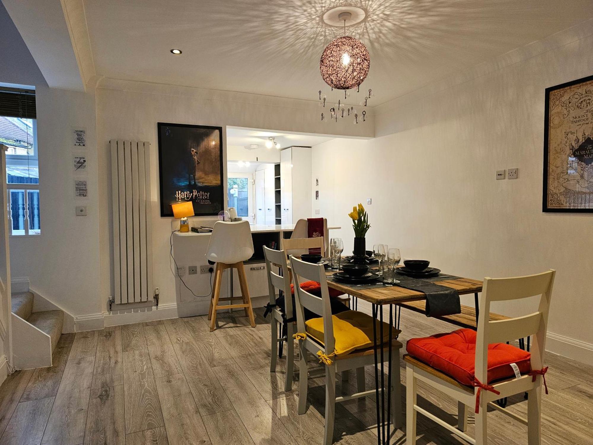 Magical Harry Potter Themed Home In Watford - Free Off-Street Parking Kültér fotó